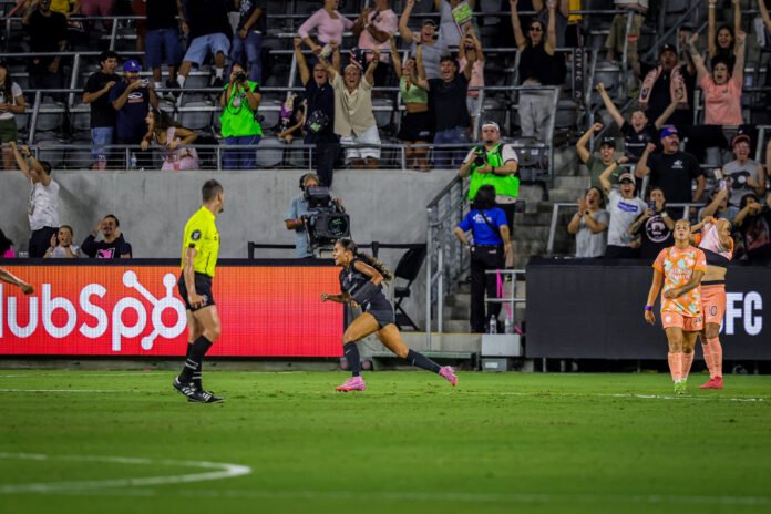 Alyssa Thompson celebrates her goal vs Orlando pride
