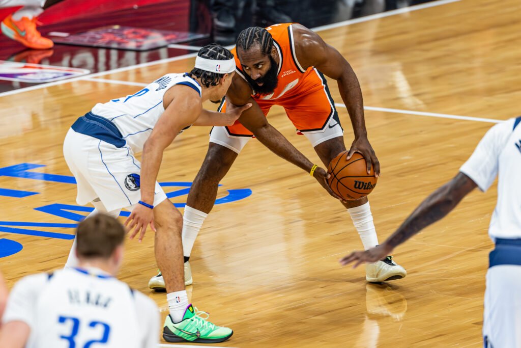 James Harden vs Dallas Mavericks at Intuit Dome on November 29th. Photo Credit - BZFilms Sports Marketing Agency - Bruno De Witt Zanotto