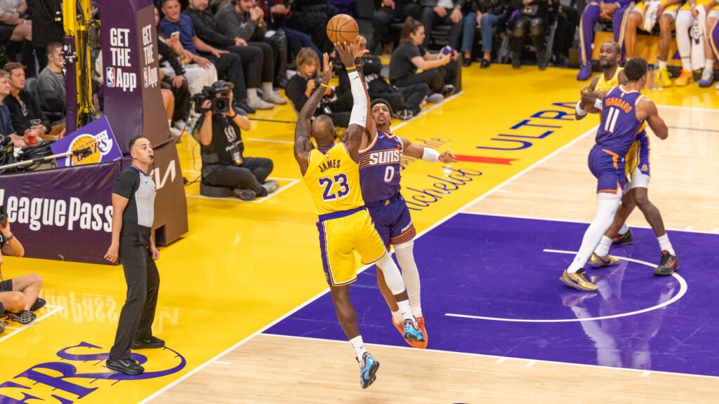 Los Angeles Lakers Lebron James 23 dribbles the ball during NBA game against the Phoenix Suns on Monday, December 1st 2025 in Los Angeles California. Phot Credit - BZFilms Sports Marketing Agency - Bruno De Witt Zanotto