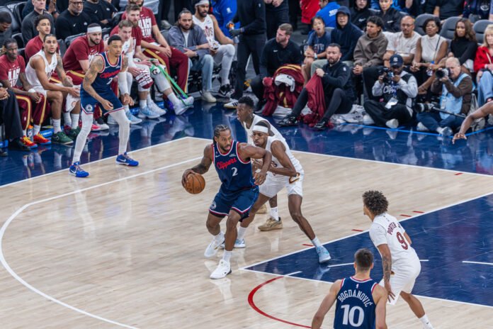 Los Angeles Clippers Kawhi Leonard dribbles the ball in an NBA game vs Cleveland Cavaliers in the Intuit Dome on February 4th, 2026 - Photo Credit - BZFilms Sports Marketing Agency - Bruno De Witt Zanotto