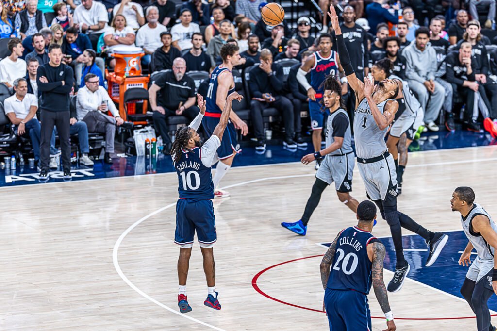 Los Angeles Clippers (10) Darrius Garland takes a shot over Wemby at an NBA basketball game vs San Antonio Spurs at Intuit Dome in Inglewood California on March 16, 2026. Photo Credit - BZFilms Sports Marketing Agency - Bruno De Witt Zanotto