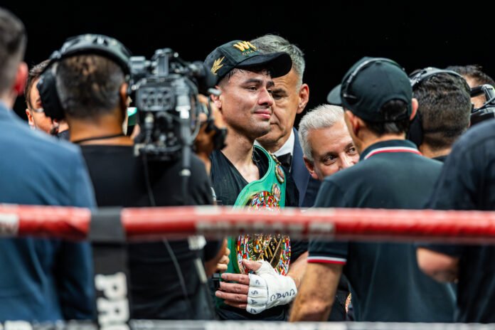 Lester Martinez celebrates his win vs Aleem at San Bernadino - Photo Credeit - BZFilms Sports Marketing Agency - Bruno De WItt Zanotto