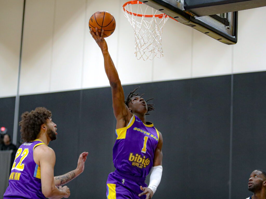 (#1) Adou Thierry was named Player of the Game for the March 13th match between South Bay Lakers against Iowa Wolves. Photo Credit: Daisy Lopez for LA Momentum